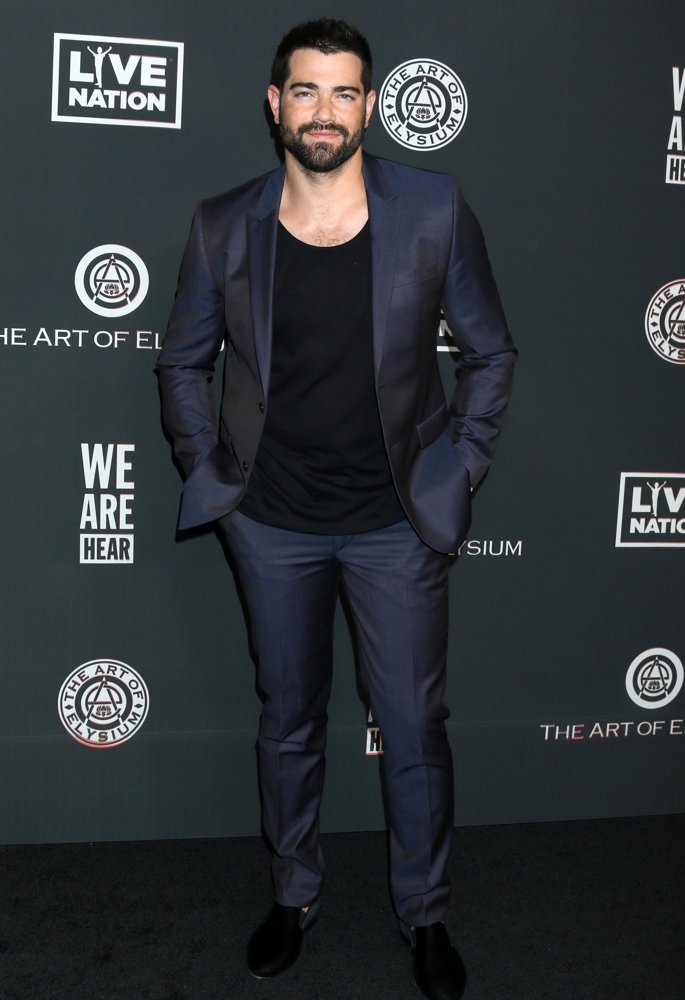 Jesse Metcalfe Pictures, Latest News, Videos.