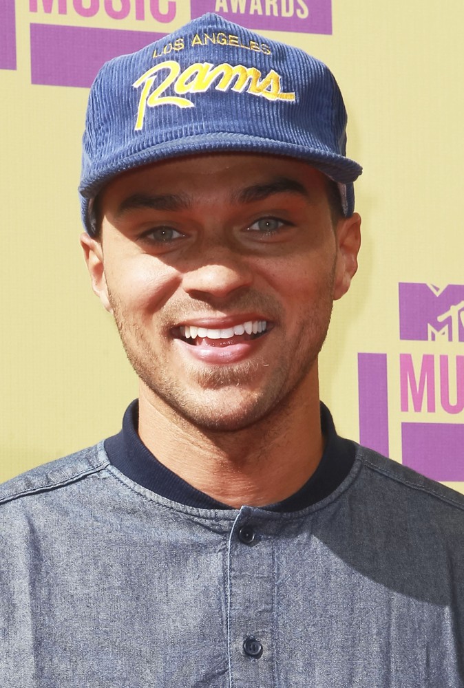 Jesse Williams;<br>2012 MTV Video Music Awards - Arrivals