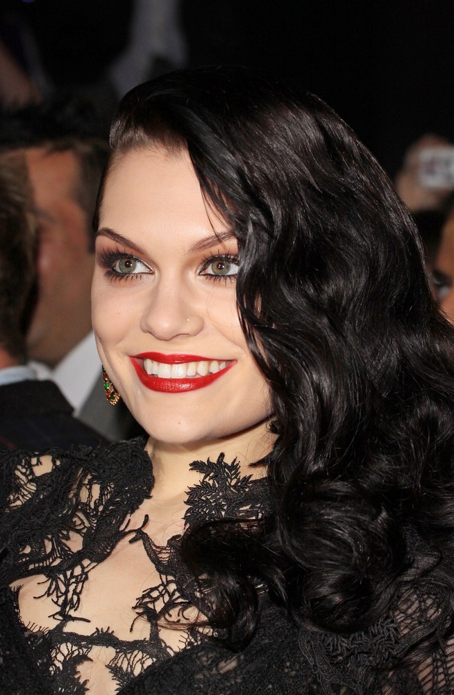 Jessie J;<br>The MOBO Awards 2011 - Arrivals