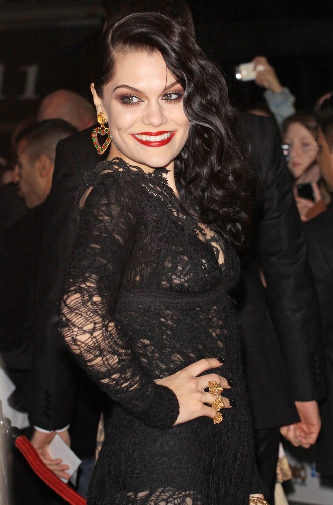 Jessie J;<br>The MOBO Awards 2011 - Arrivals