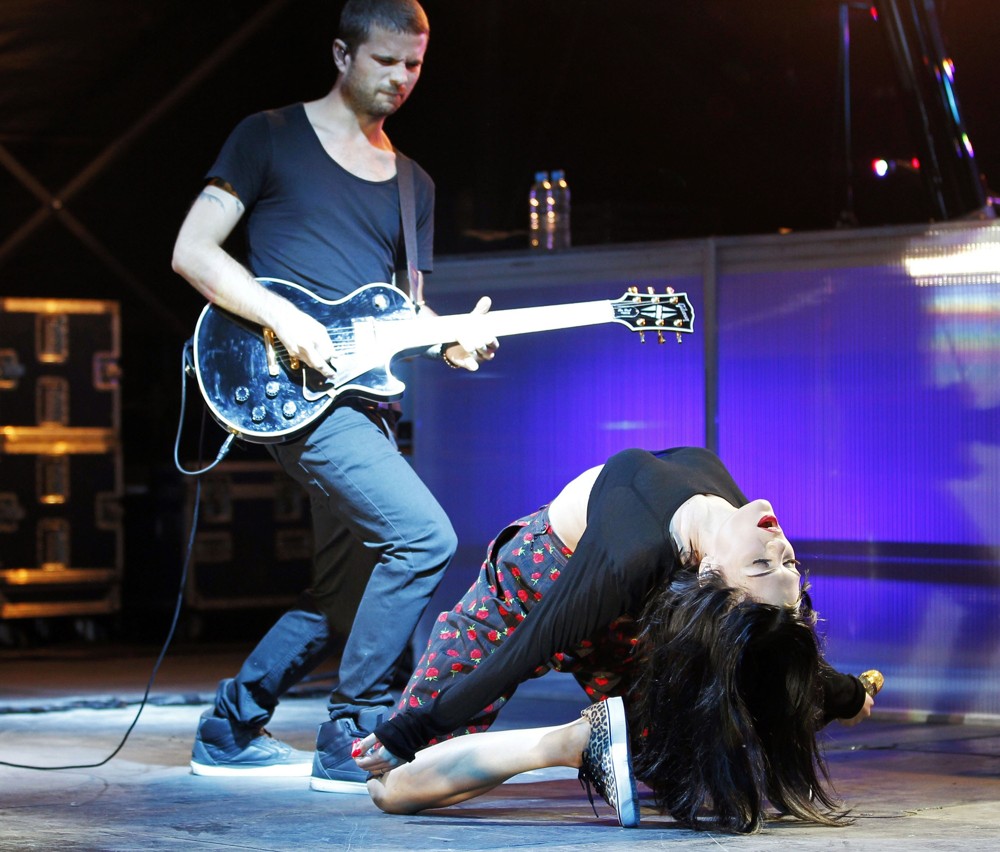 Jessie J;<br>Jessie J Performing Live on Stage