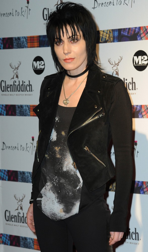 Joan Jett;<br>2010 Dressed to Kilt Charity Fashion Show - Arrivals