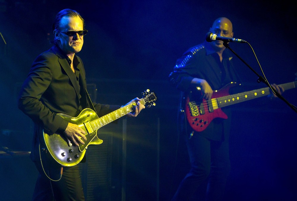 Joe Bonamassa;<br>Joe Bonamassa Performing