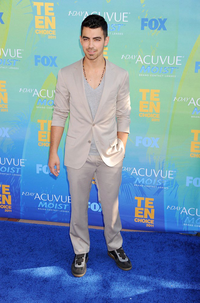 Joe Jonas;Jonas Brothers;<br>2011 Teen Choice Awards