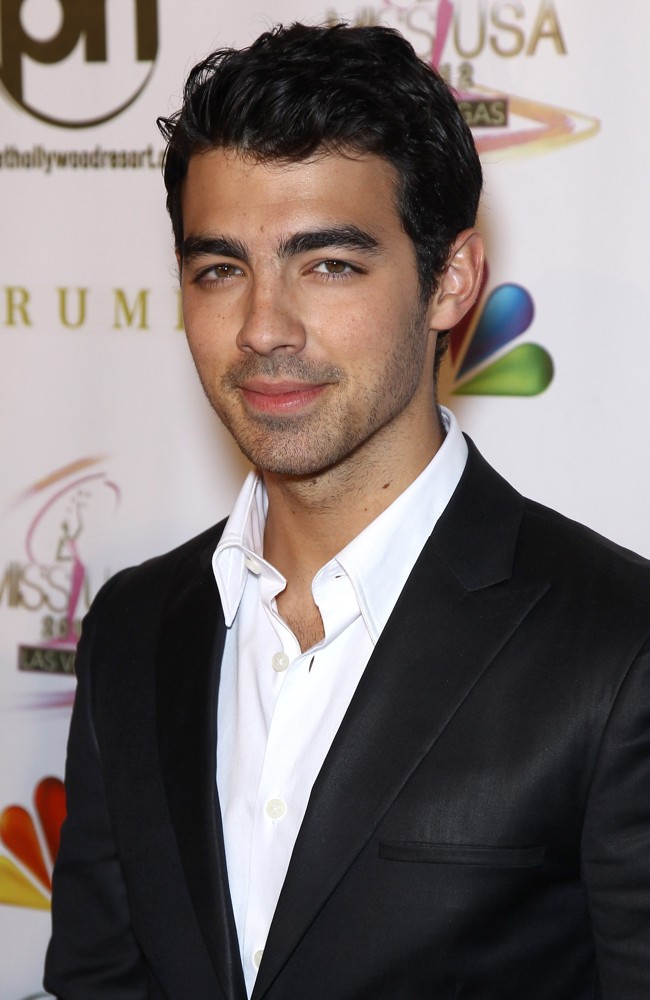 Joe Jonas Picture 225 2012 Miss USA Pageant Red Carpet