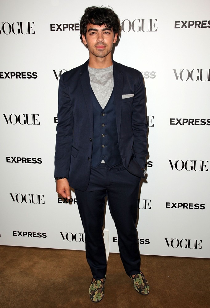 Joe Jonas;Jonas Brothers;<br>Express and Vogue Celebrate The Scenemakers