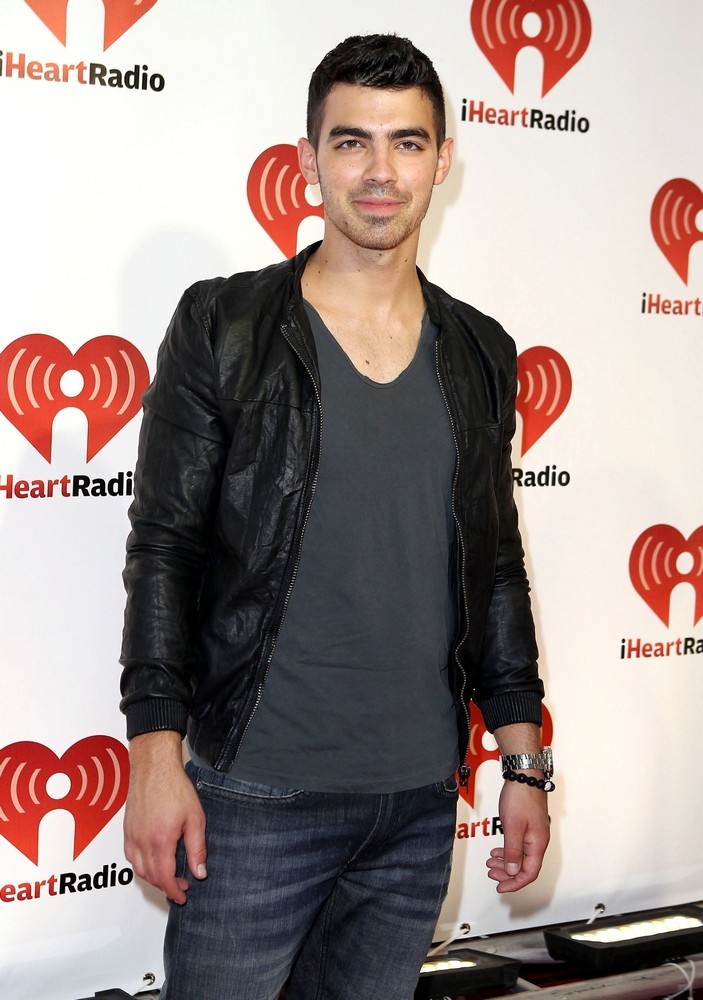 Joe Jonas;Jonas Brothers;<br>iHeartRadio Music Festival - Day 1