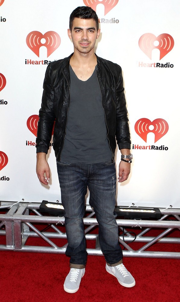 Joe Jonas;Jonas Brothers;<br>iHeartRadio Music Festival - Day 1