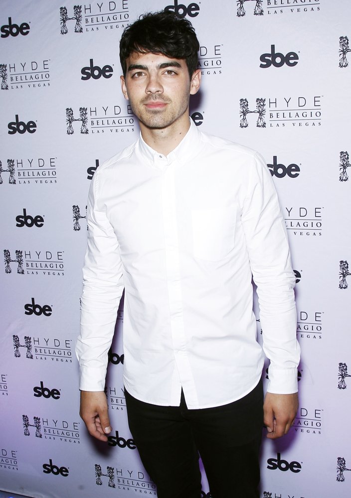 Joe Jonas Takes Over The DJ Booth