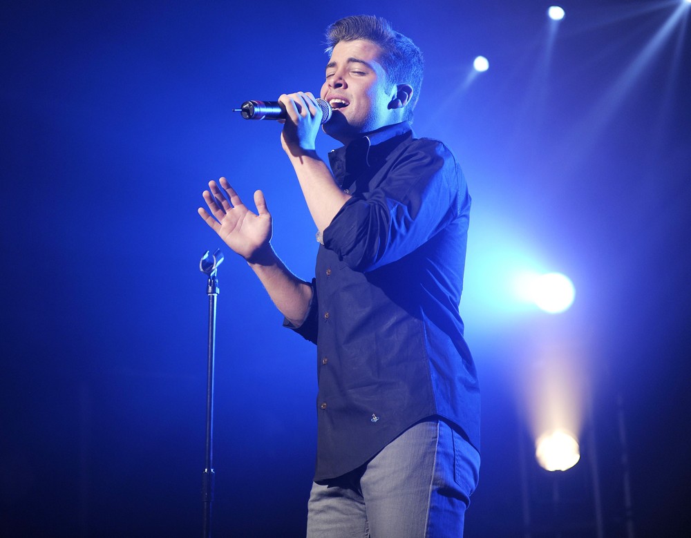 Joe McElderry;<br>Joe McElderry Performing Live