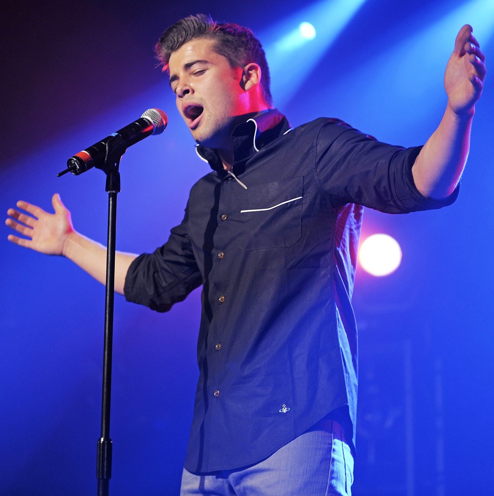 Joe McElderry;<br>Joe McElderry Performing Live