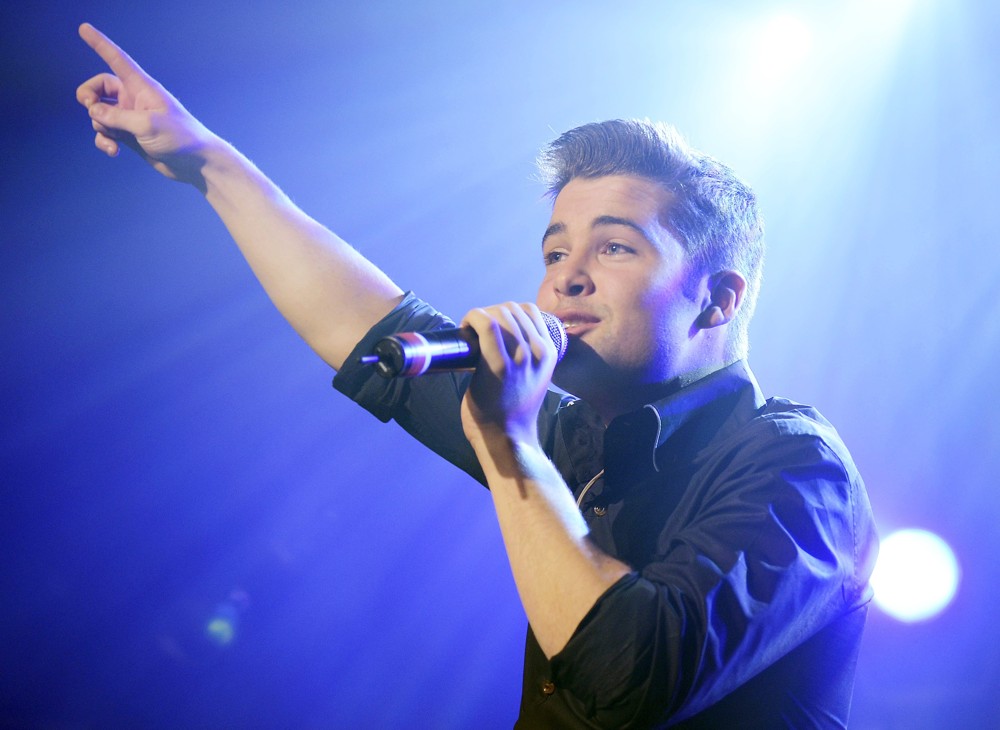 Joe McElderry;<br>Joe McElderry Performing Live