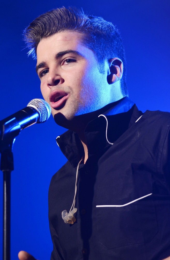 Joe McElderry;<br>Joe McElderry Performing Live