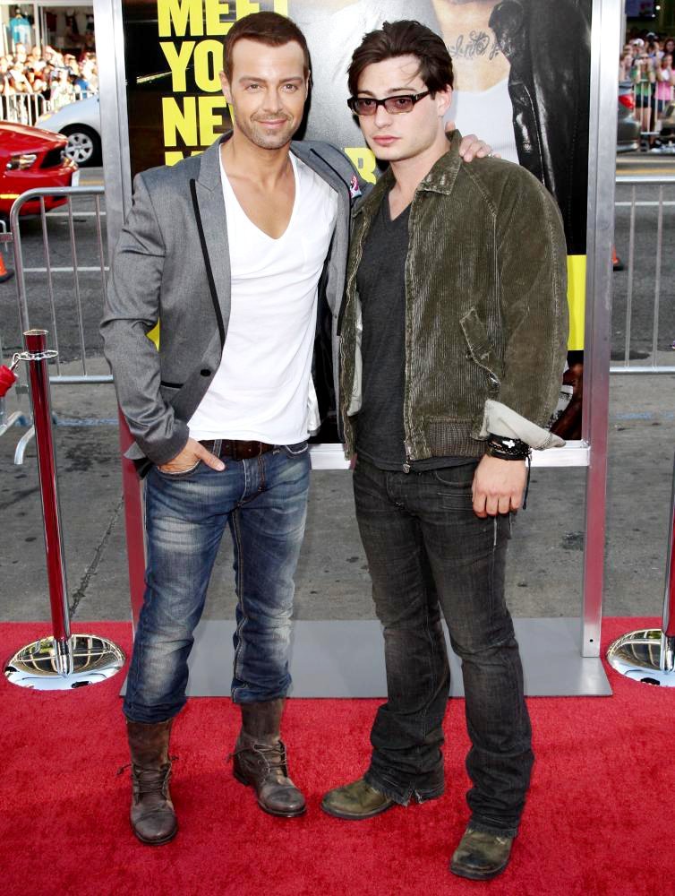 Joey Lawrence;Andrew Lawrence;<br>The Los Angeles Premiere of Horrible Bosses - Arrivals