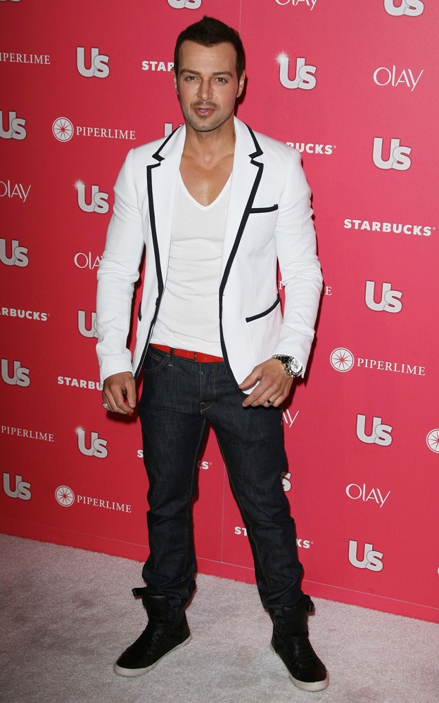 Joey Lawrence;<br>US Weekly Annual Hot Hollywood Style Issue Event - Arrivals