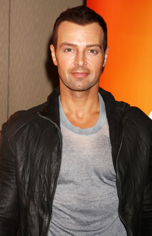 Joey Lawrence;<br>The Disney ABC Television Group May 2011 Press Junket - Arrivals