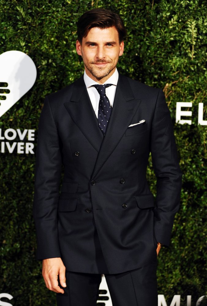 Johannes Huebl;<br>2016 God's Love We Deliver Golden Heart Awards Dinner - Red Carpet Arrivals
