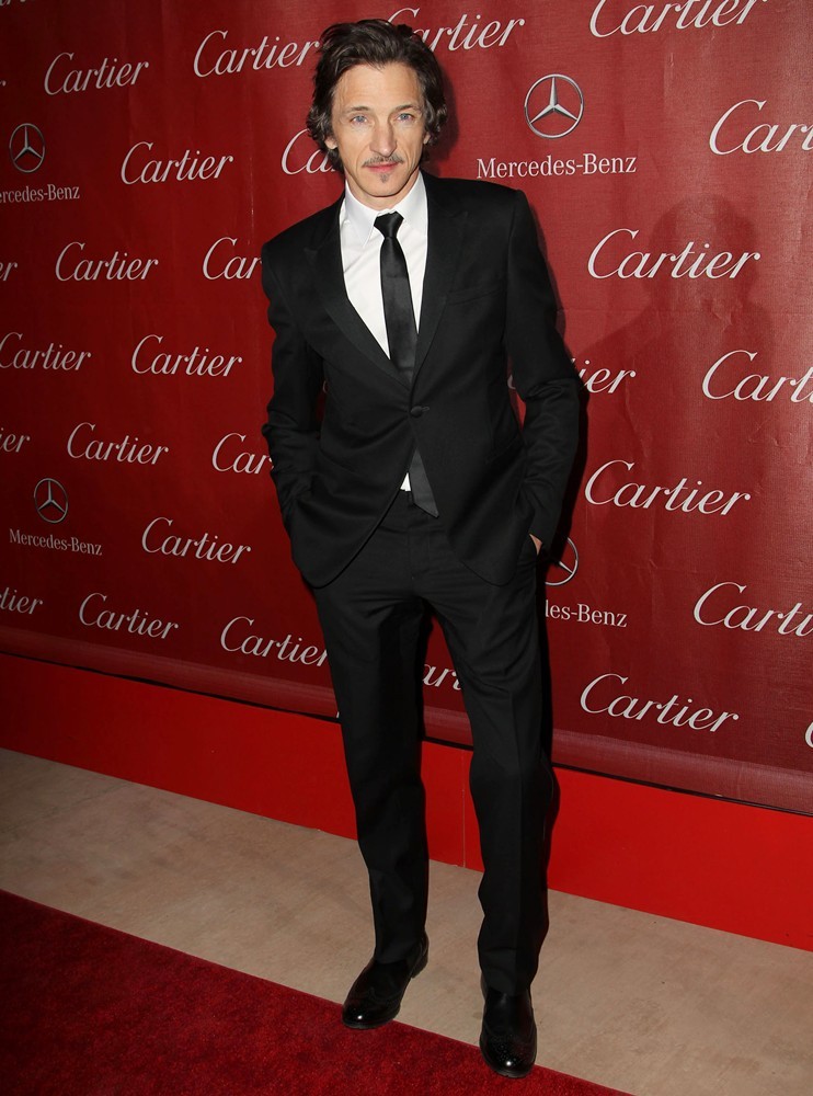 John Hawkes;<br>24th Annual Palm Springs International Film Festival Awards Gala - Red Carpet