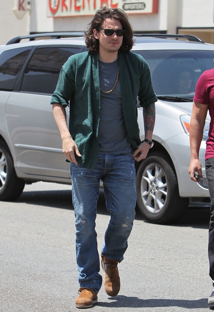 John Mayer;<br>John Mayer Seen Leaving Kings Road Cafe After Having Lunch with Celebrity Trainer Harley Pasternak