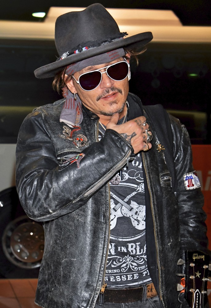 Johnny Depp Pictures - Gallery 3 with High Quality Photos