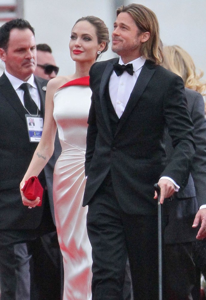 Angelina Jolie;Brad Pitt;<br>The 69th Annual Golden Globe Awards - Arrivals