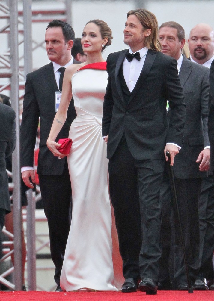Angelina Jolie;Brad Pitt;<br>The 69th Annual Golden Globe Awards - Arrivals