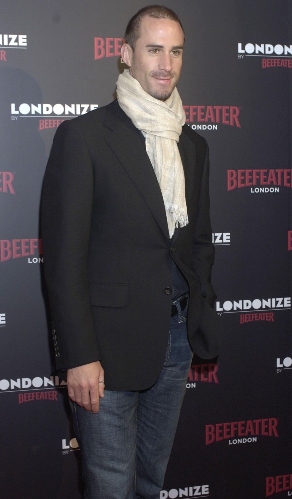 Joseph Fiennes;<br>The Beefeater London Derby