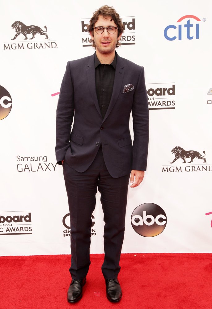 Josh Groban;<br>2014 Billboard Music Awards - Red Carpet
