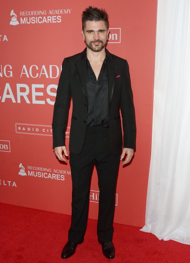 Juanes Pictures, Latest News, Videos.