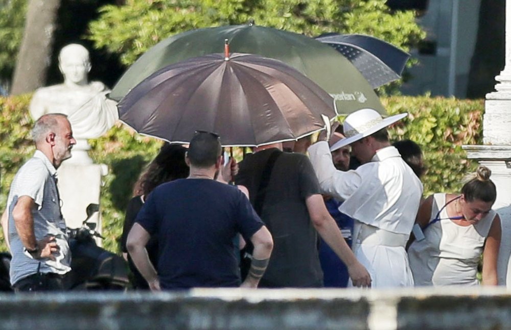 Jude Law;<br>Jude Law Filming Scenes for The Young Pope