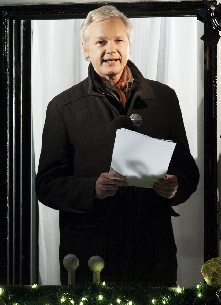 Julian Assange Addresses Crowd from The Ecuadorian Embassy to Mark Six Months