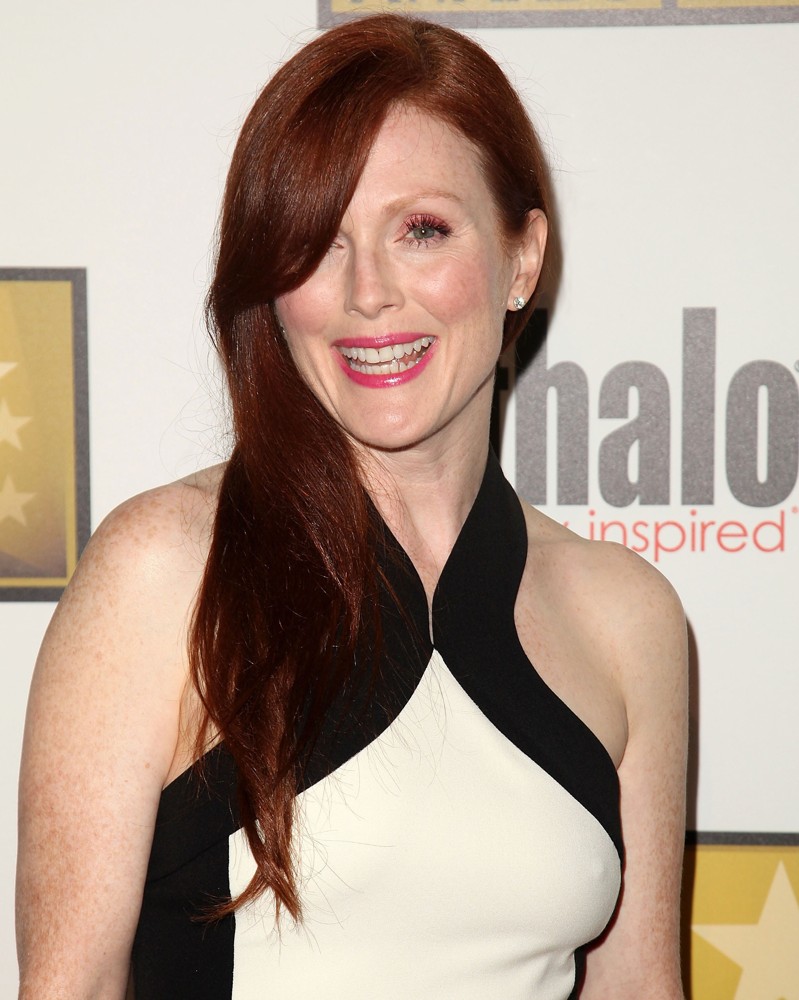 Julianne Moore;<br>2012 Critics' Choice TV Awards - Arrivals