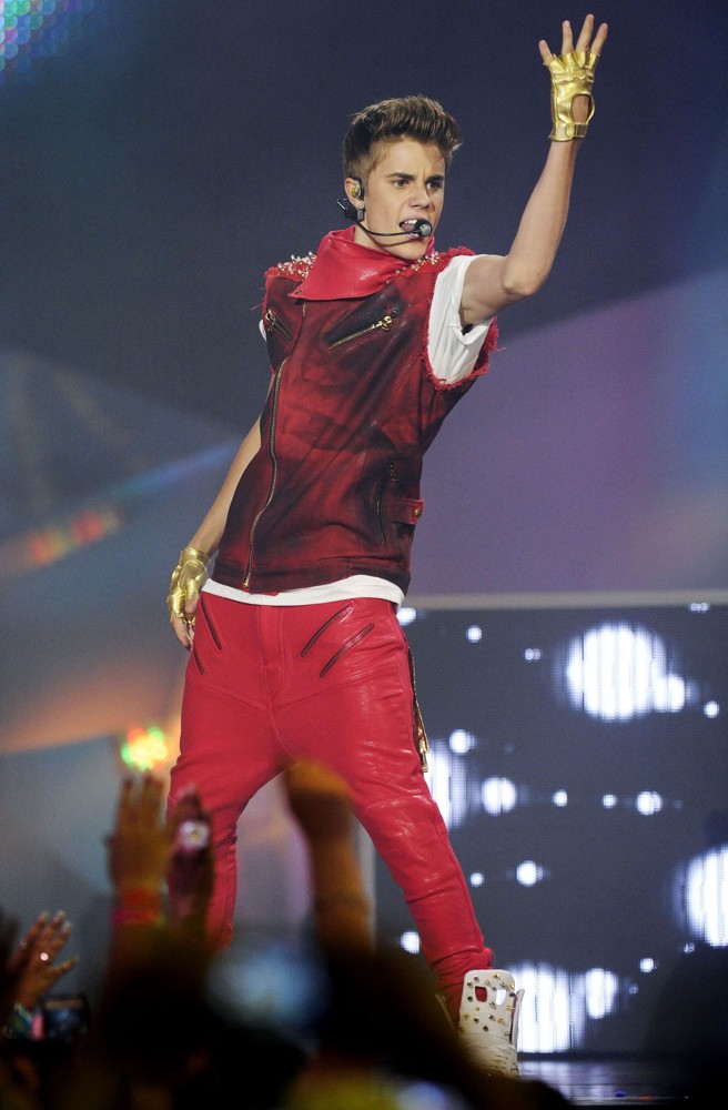 Justin Bieber;<br>2012 MuchMusic Video Awards - Show
