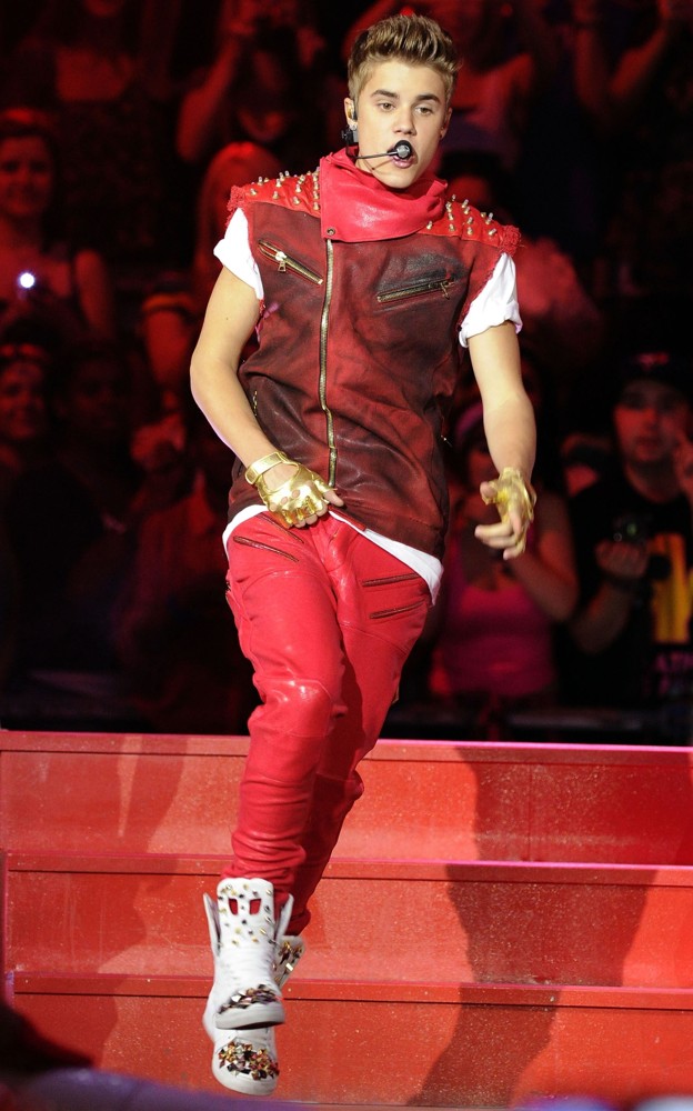 Justin Bieber;<br>2012 MuchMusic Video Awards - Show