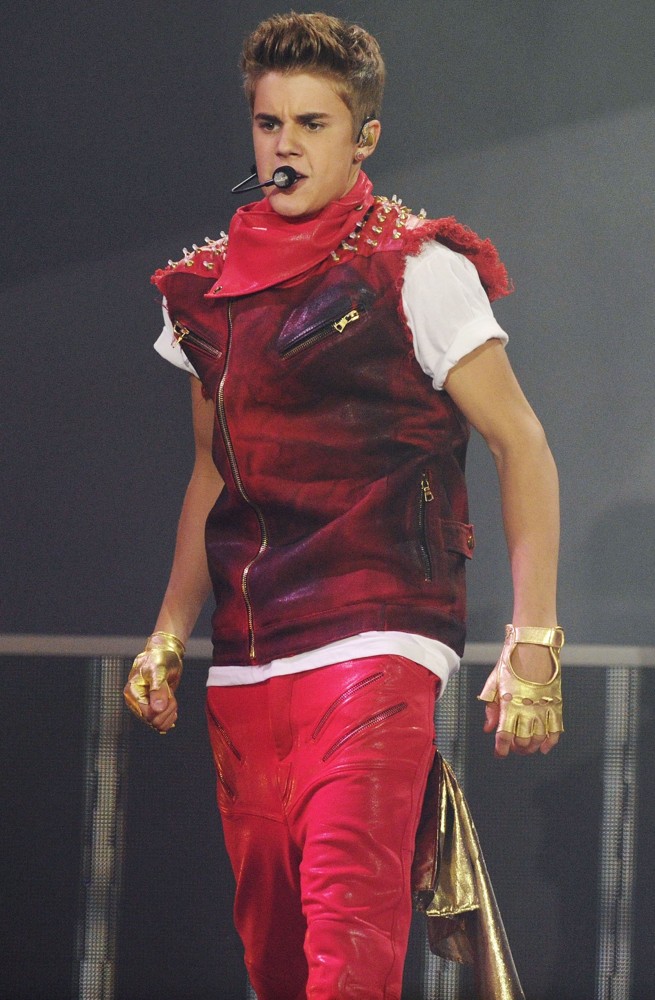 Justin Bieber;<br>2012 MuchMusic Video Awards - Show