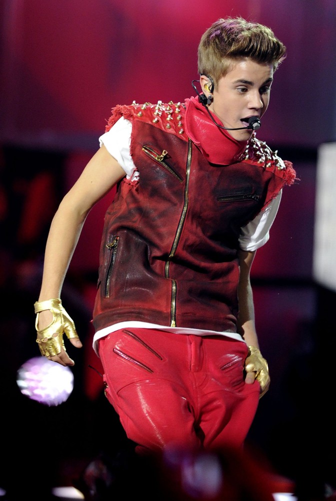 Justin Bieber;<br>2012 MuchMusic Video Awards - Show