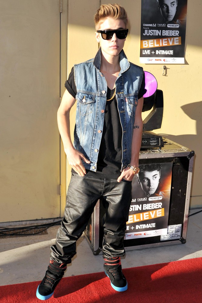 Justin Bieber;<br>The Channel V Acoustic and Intimate Show