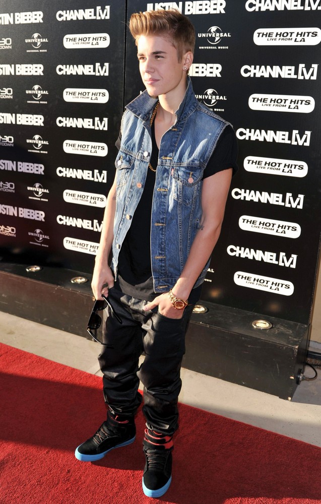 Justin Bieber;<br>The Channel V Acoustic and Intimate Show