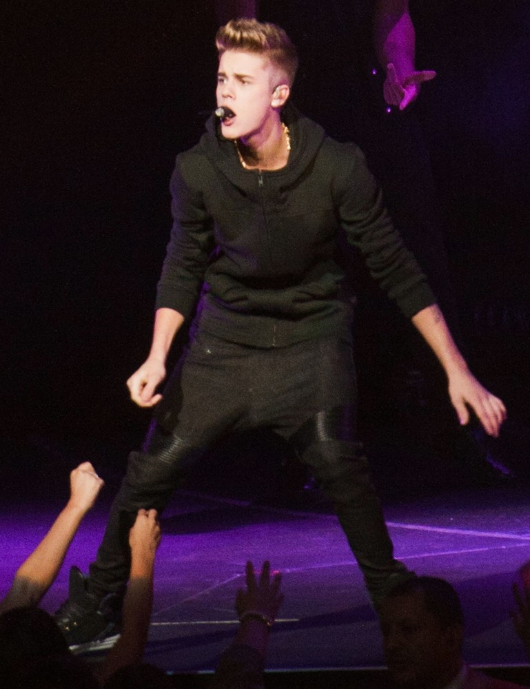 Justin Bieber;<br>KIIS FM's Jingle Ball 2012 - Night 2 - Show