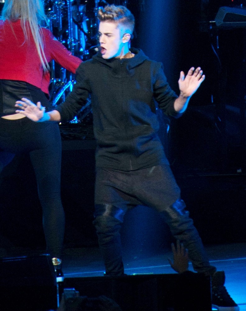 Justin Bieber;<br>KIIS FM's Jingle Ball 2012 - Night 2 - Show