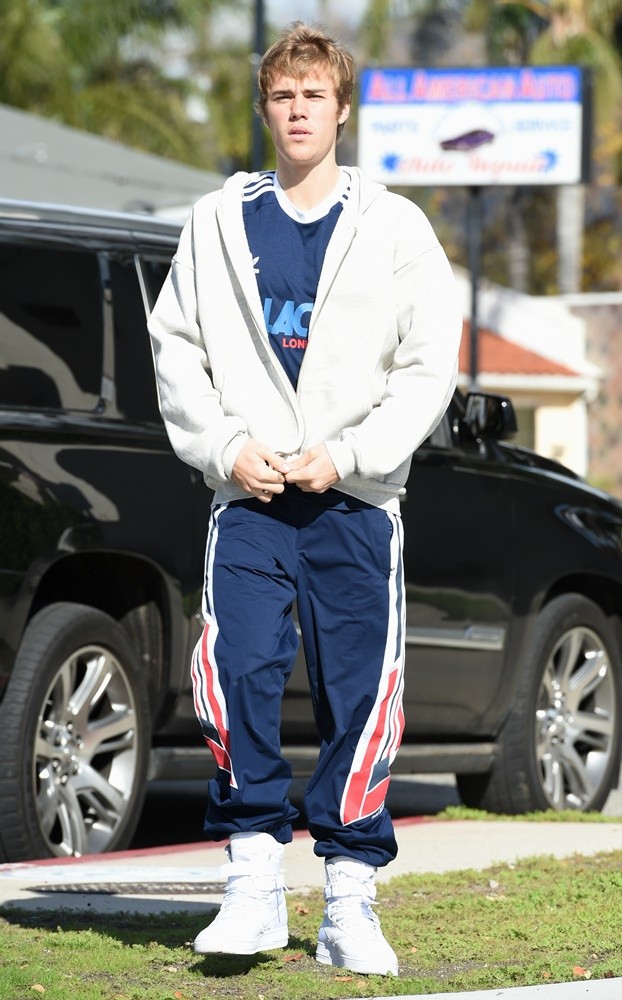 Justin Bieber Out and About on Christmas Eve