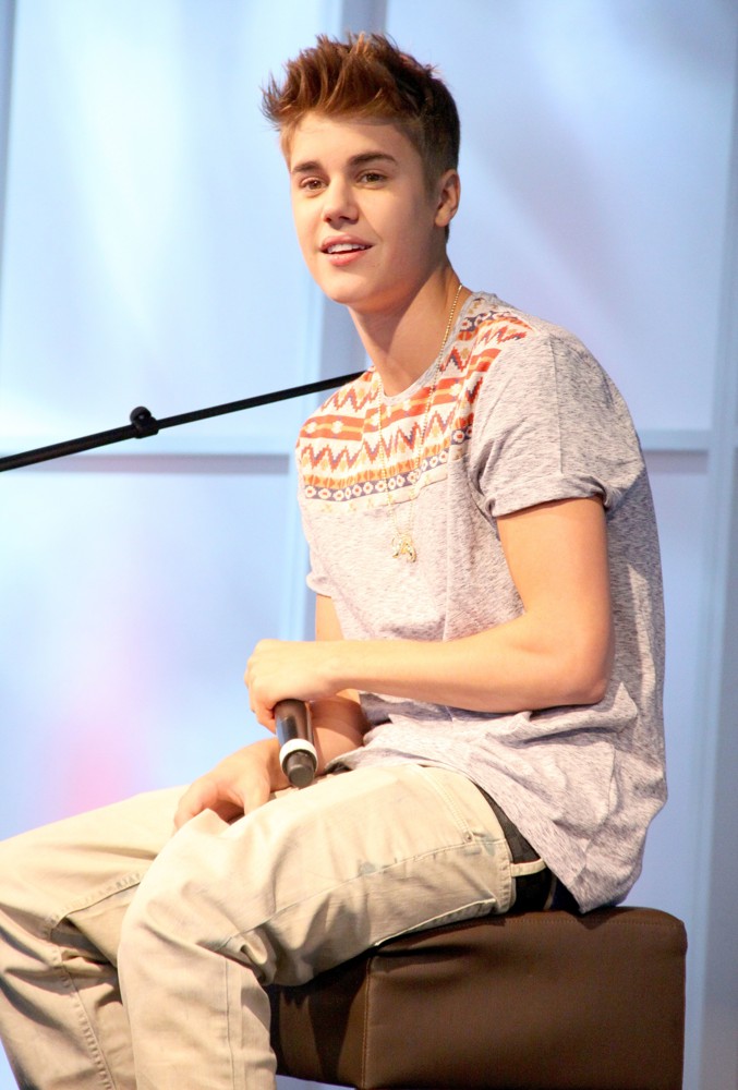Justin Bieber;<br>Justin Bieber Performing Live at The Squaire