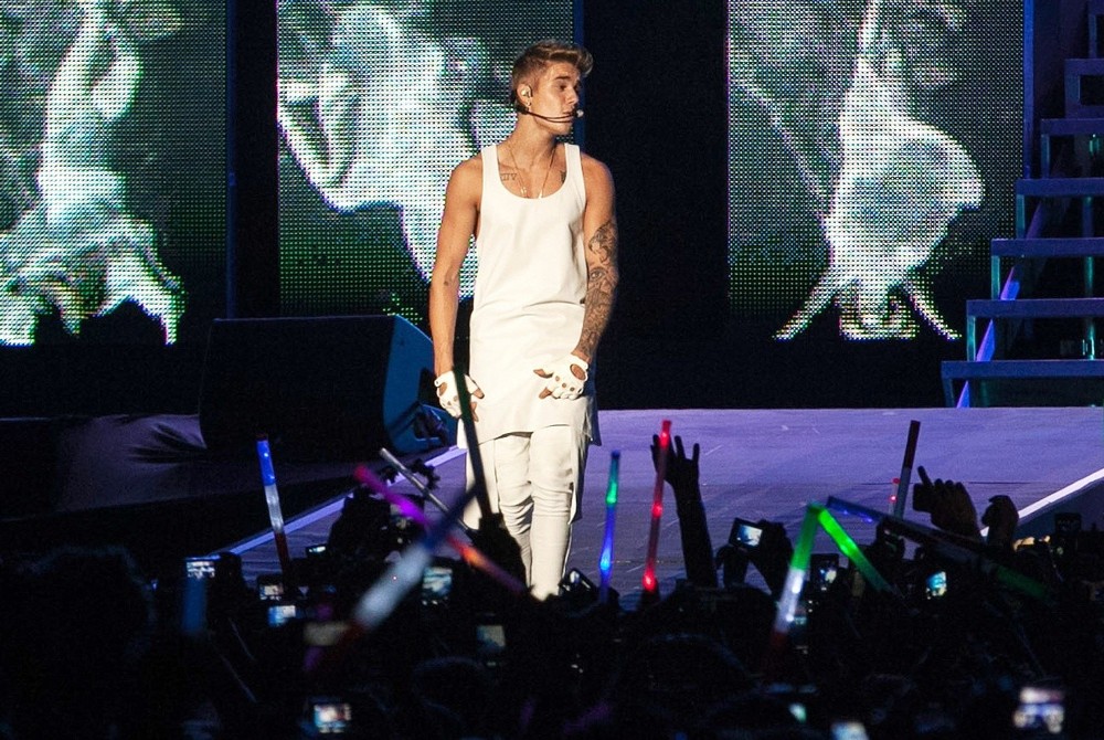 Justin Bieber Picture 1334 Justin Bieber Performs Live during The