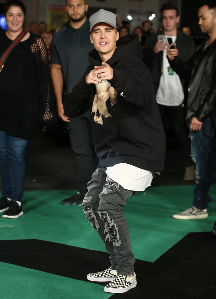 Jumpers for Goalposts Film Premiere - Arrivals