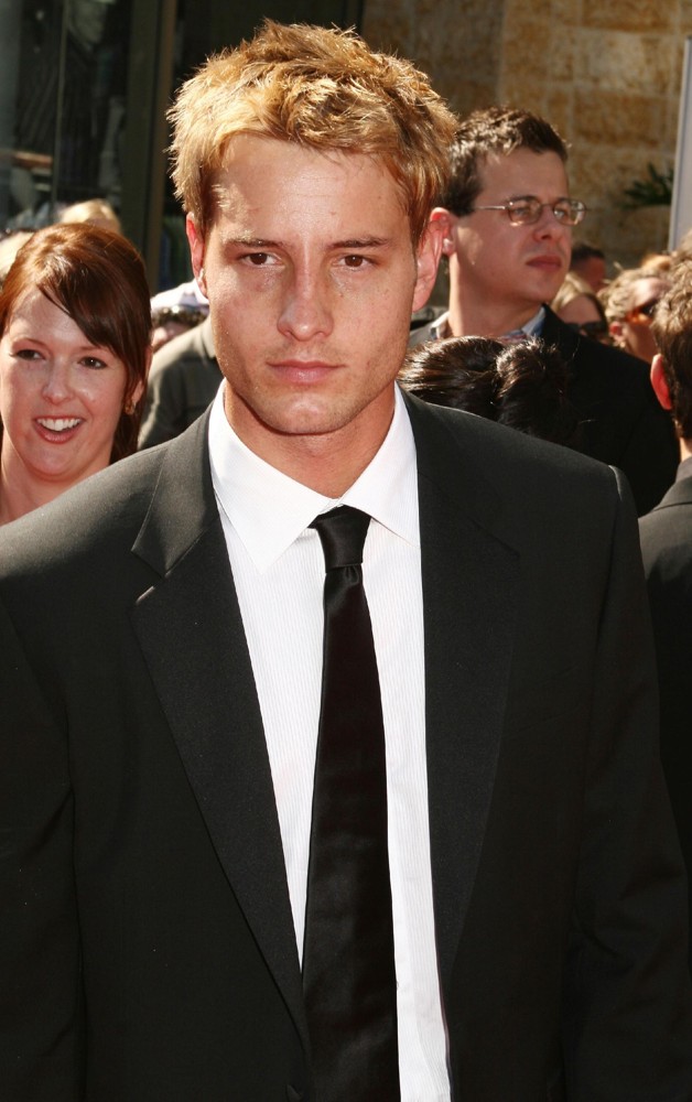 Justin Hartley Picture 11 The LA Premiere of Four Christmases Arrivals