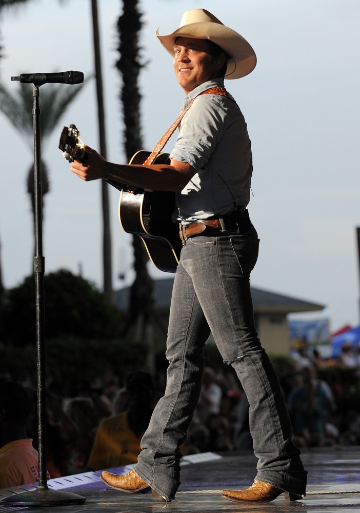 Justin Moore;<br>Justin Moore Performs During The Flatts Fest Tour