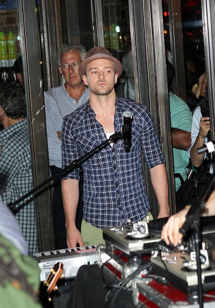Justin Timberlake;<br>Justin Timberlake Performing with His New Band FreeSol