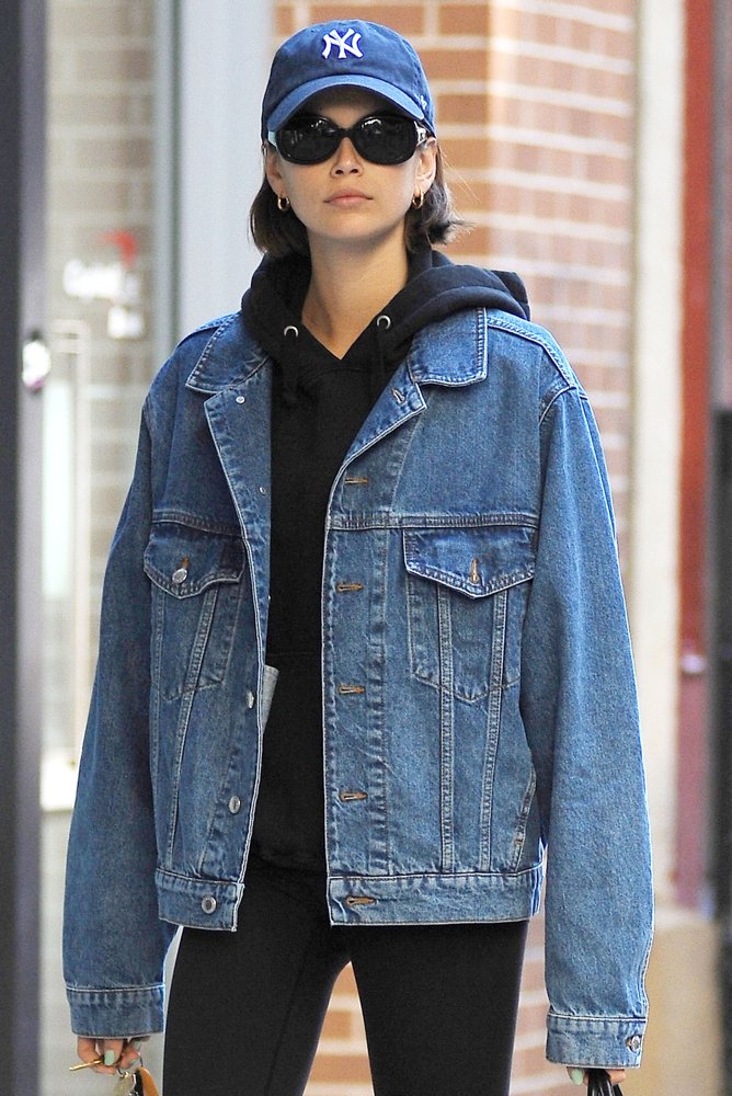 Kaia Gerber;<br>Kaia Gerber Rocks A Yankees Baseball Cap