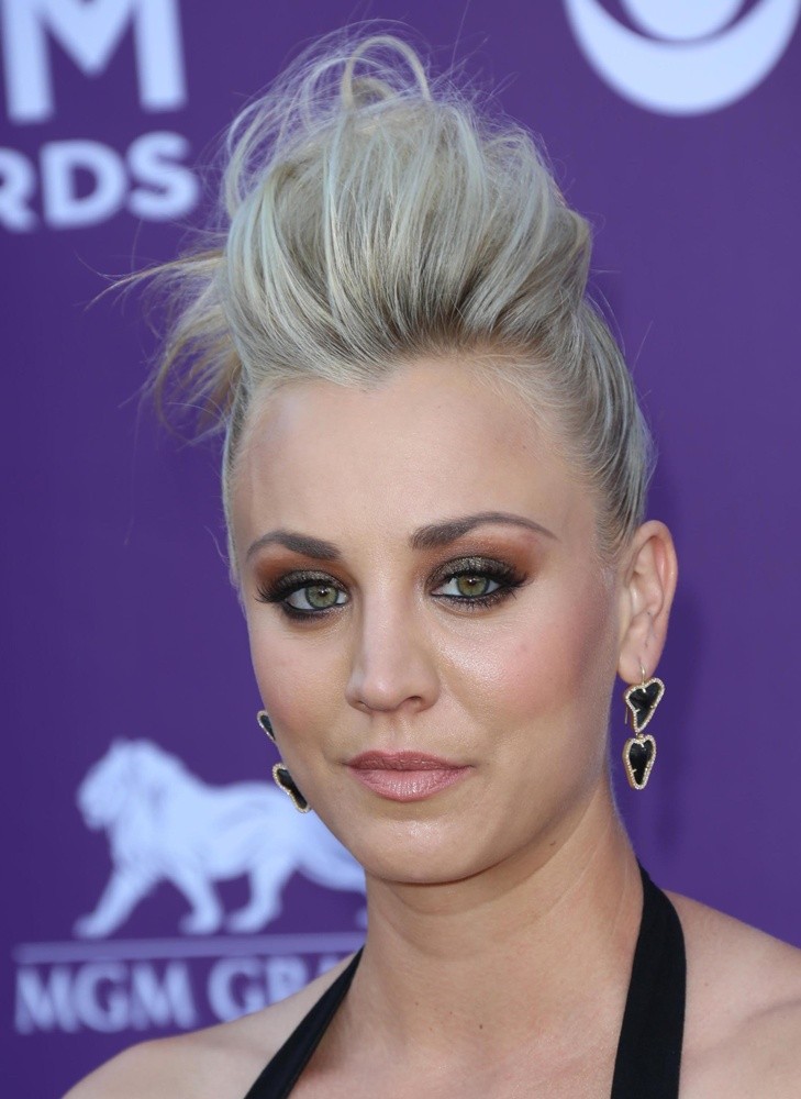 Kaley Cuoco;<br>48th Annual ACM Awards - Arrivals