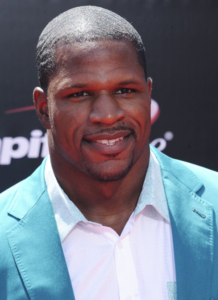 Kamerion Wimbley;<br>The ESPYS Awards 2016 - Arrivals